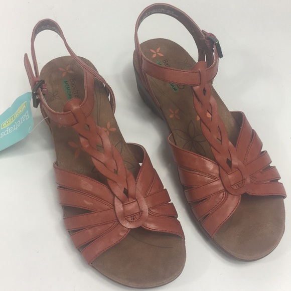 Baretraps Honora Wedge Sandal - Picture 2 of 8